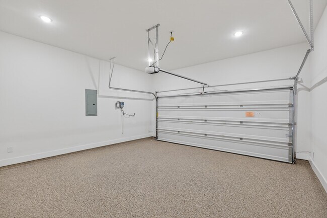 Building Photo - 648 Crested Duck Ct
