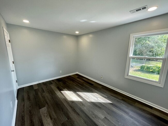 Building Photo - Gorgeous One of a Kind Home! - Available Now!