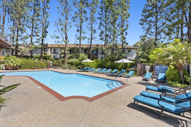 Building Photo - 12560 Carmel Creek Rd