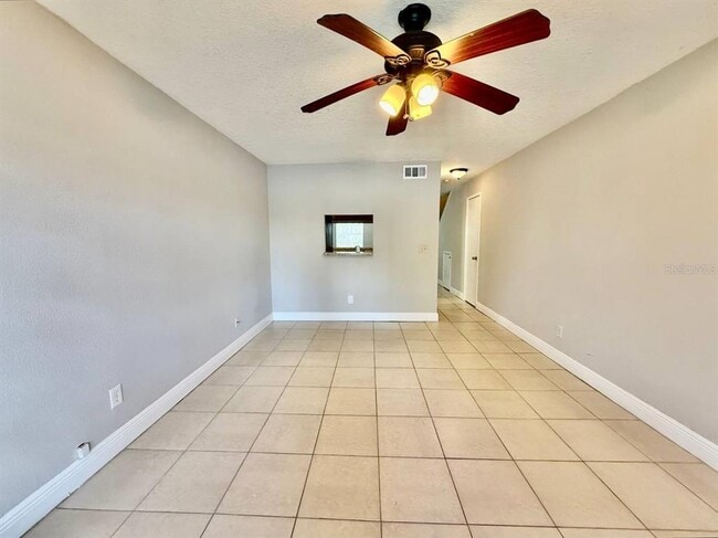 Building Photo - 7156 E Bank Dr