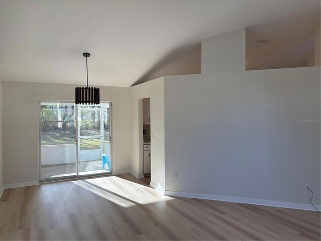 Building Photo - 91 Ryecliffe Dr