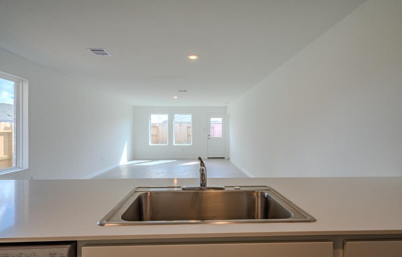 Building Photo - 6814 Flowering Ginger Ln