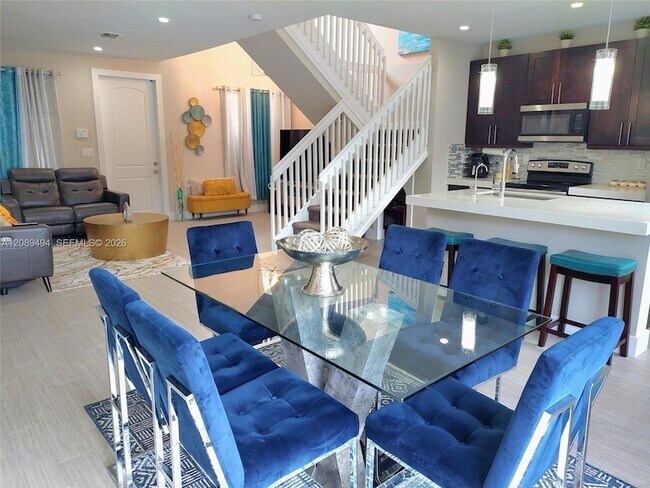 Building Photo - 28801 SW 160th Ct
