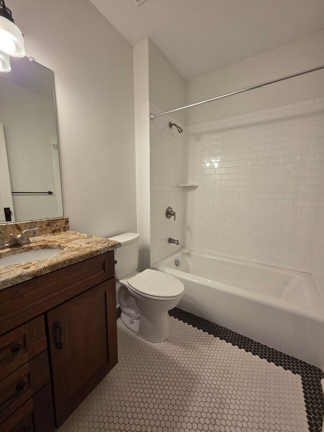 Building Photo - 1306 Officers Row