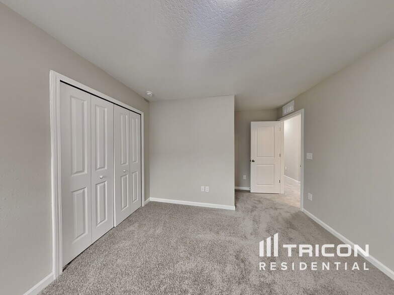 Building Photo - 66 Raphael Ln