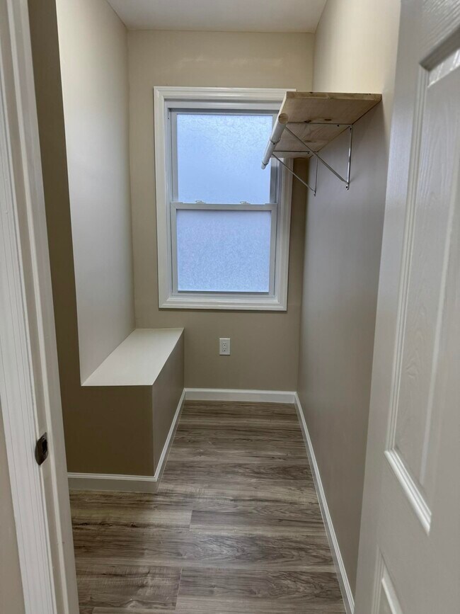 Building Photo - 7506 4th Ave