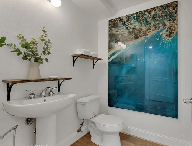 Building Photo - Hidden-Gem Townhouse in WeHo: 2 Bed/2.5 Bath, Private Entrance + Patios, 2 Parking, Norma Triangle