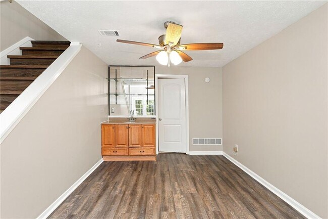 Building Photo - 6661 Witherington Ct NW