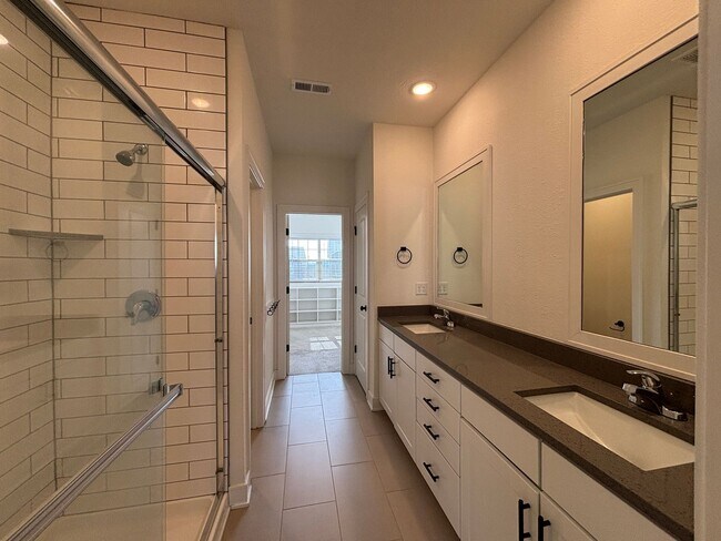 Building Photo - 3 BR/2.5BA | Newly Renovated Single Family Home | 2-Car Covered Parking | In Park Hill Schools