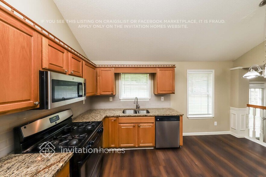 Building Photo - 4185 Soaring Dr