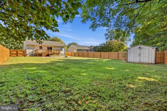 Building Photo - 5718 Lucas St