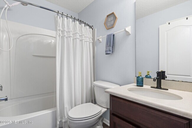 Building Photo - 6110 Bartram Village Dr