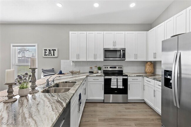 Building Photo - 303 NW 3rd Pl