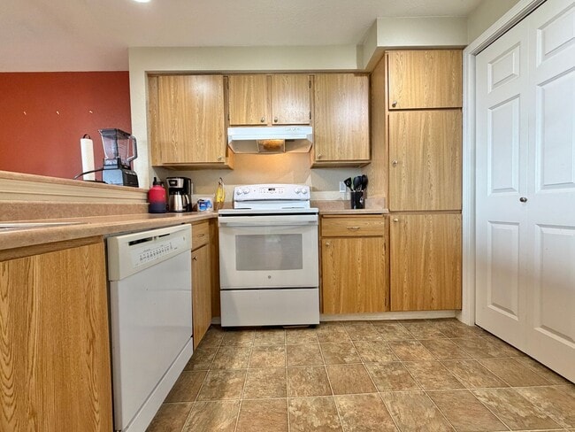 Building Photo - 1710 W Sunn Fjord Ln