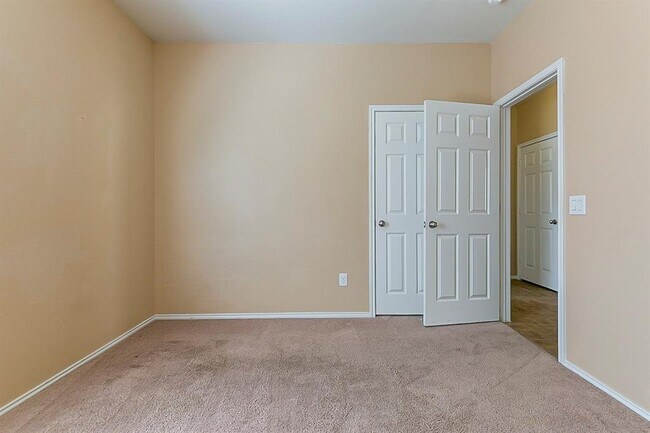 Building Photo - 20114 Brookwood Holw
