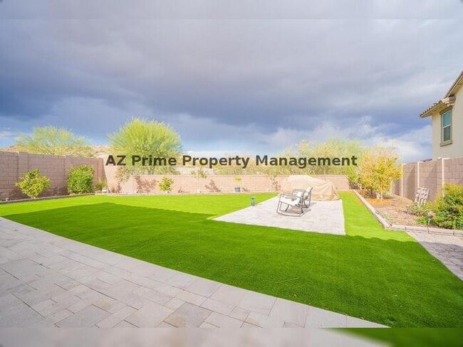 Building Photo - 16512 W Desert Ln