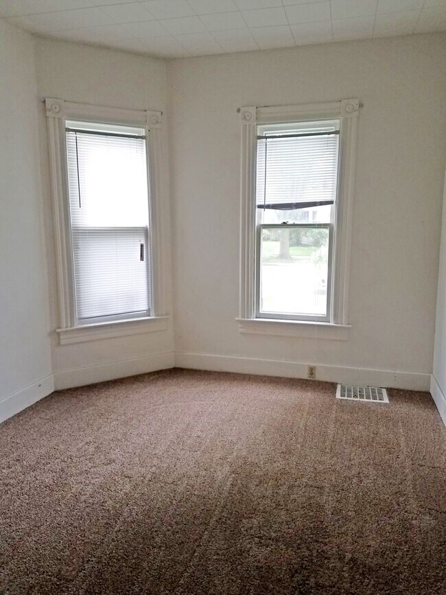 Building Photo - tf1503