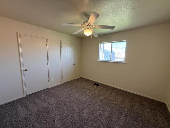 Building Photo - 2811 Cantabrian Dr
