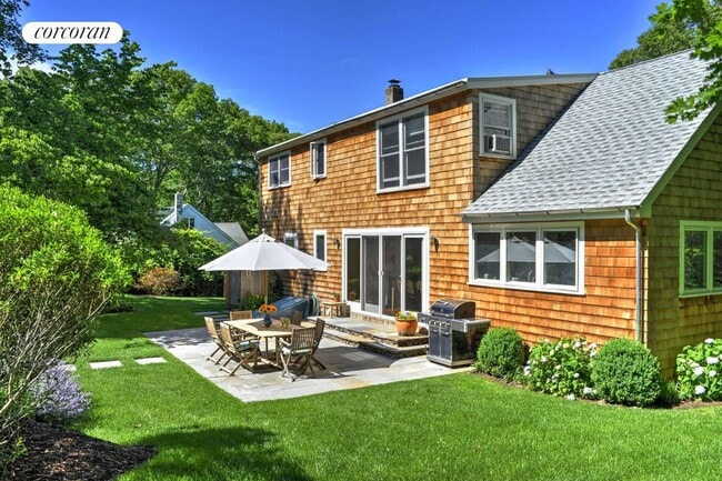 Building Photo - 156 Suffolk St