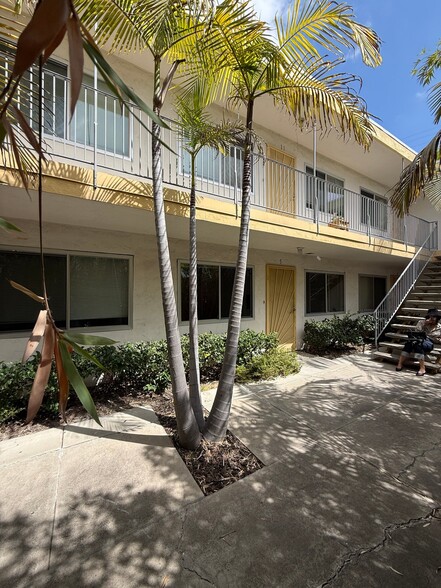 Building Photo - 3911 Oregon St