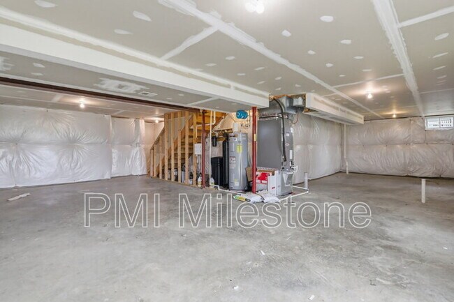 Building Photo - 371 Lookout Mountain Ct
