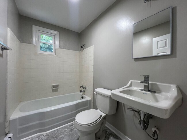 Building Photo - Nicely Updated, Pet-Friendly Fry's Spring Duplex