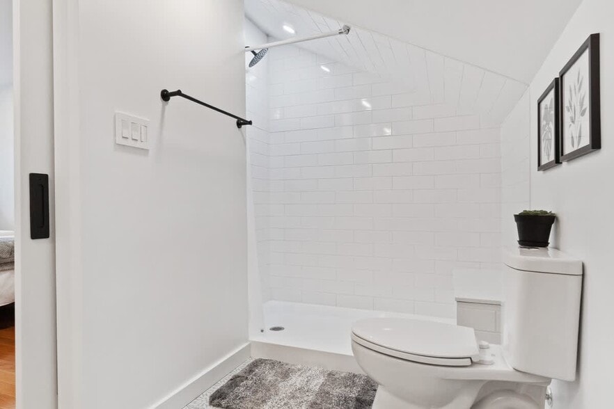 3rd Fl Bathroom - 1240 Butterfield Way