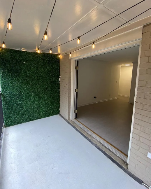 Building Photo - 3615 Essex Ave