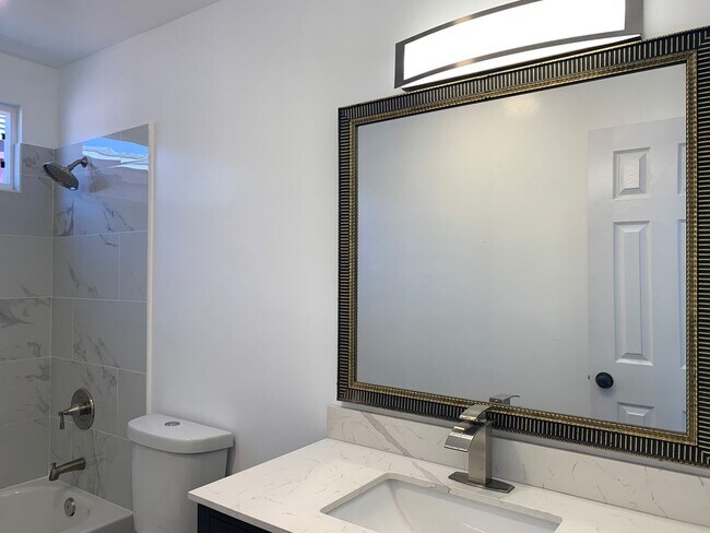 Building Photo - 4334 W 145th St