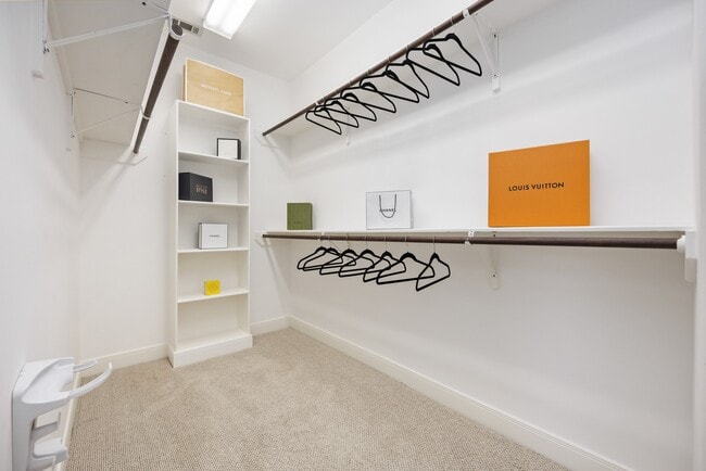 Building Photo - 224 Birdsall St