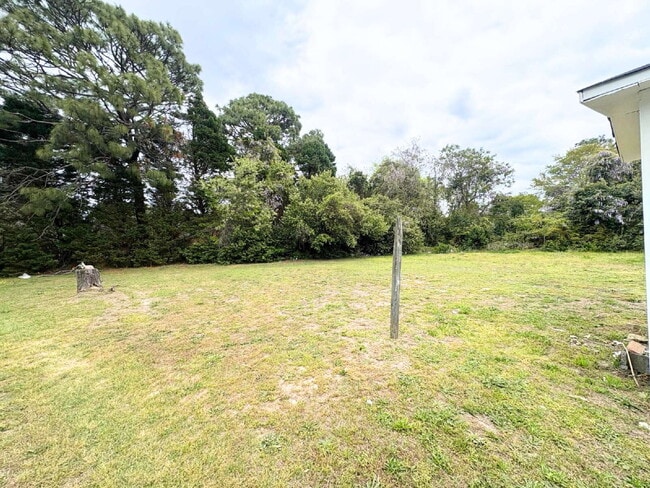 Building Photo - 218 Canady St