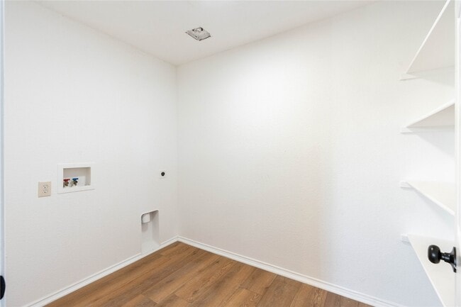 Building Photo - 14108 Silkwood Dr