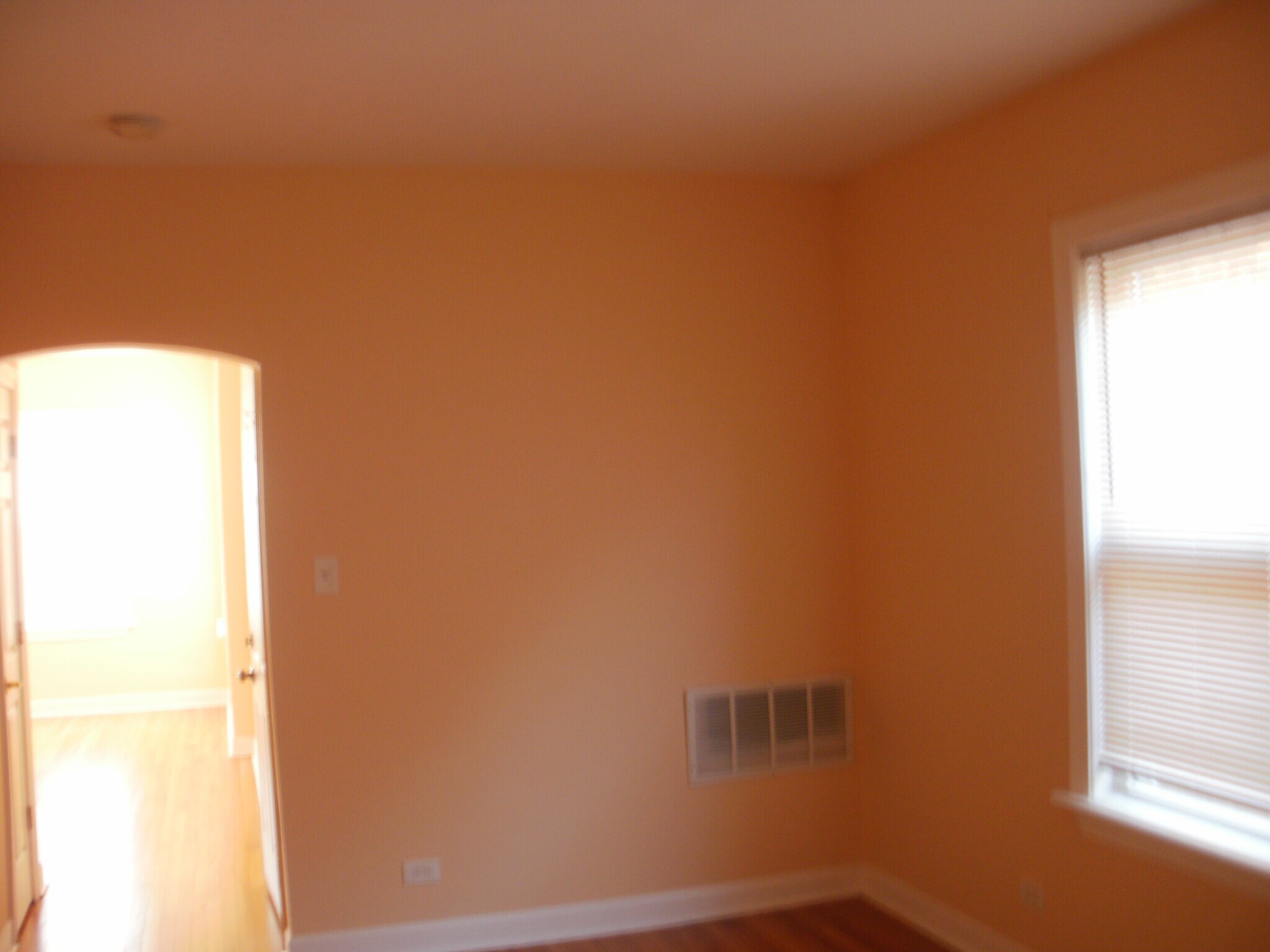 Building Photo - 1706 N Mayfield Ave