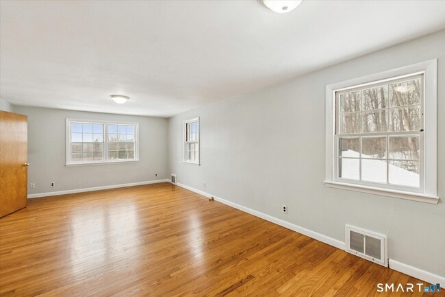 Building Photo - 361 Albany Turnpike