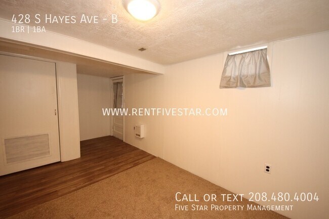 Building Photo - 428 S Hayes Ave