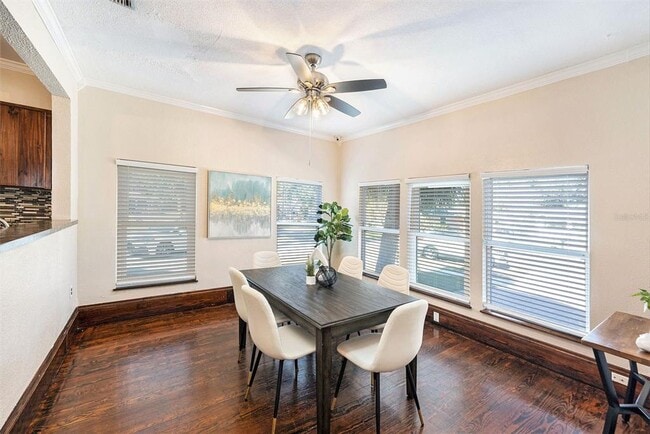 Building Photo - 2024 Oakdale Way