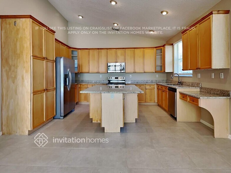 Building Photo - 6349 C Durham Dr