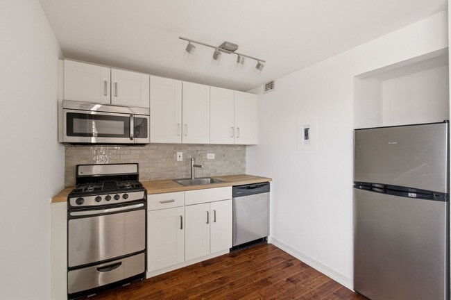 Building Photo - 1440 N Street NW
