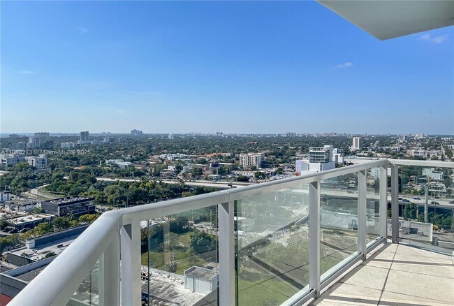 Building Photo - 185 SW 7th St