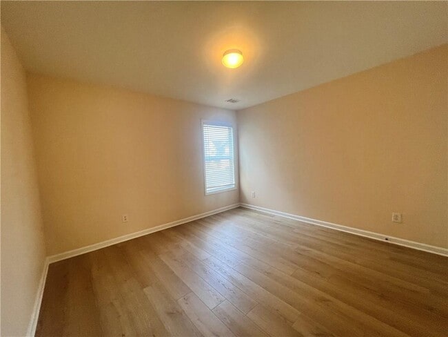 Building Photo - 2233 Worrall Hill Dr