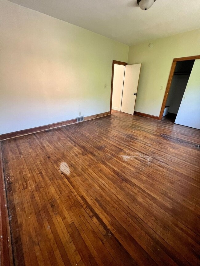 Building Photo - 1718 New St