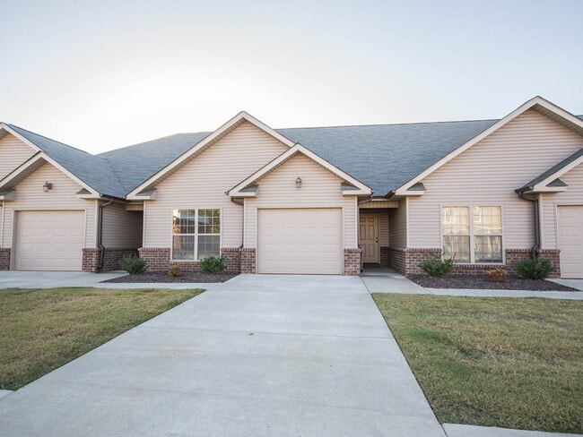 Building Photo - Minutes to Mazda Toyota and Amazon. Fenced back yard