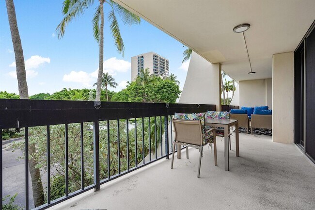 Building Photo - 2400 Presidential 204 Way