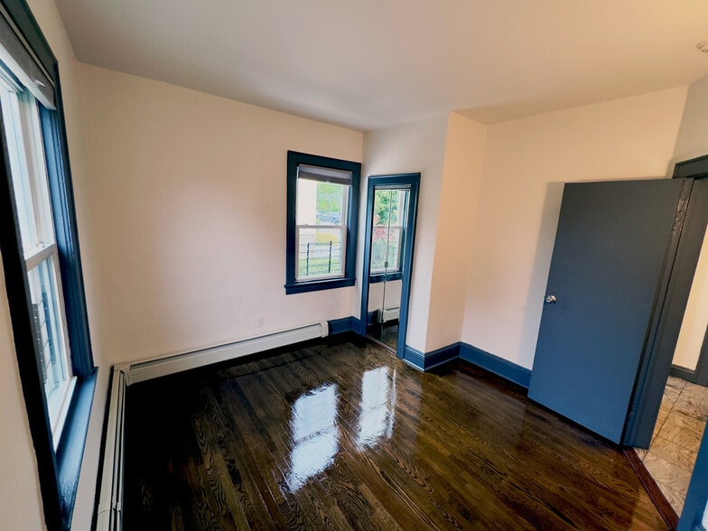 Building Photo - 86 Edgewood Ave