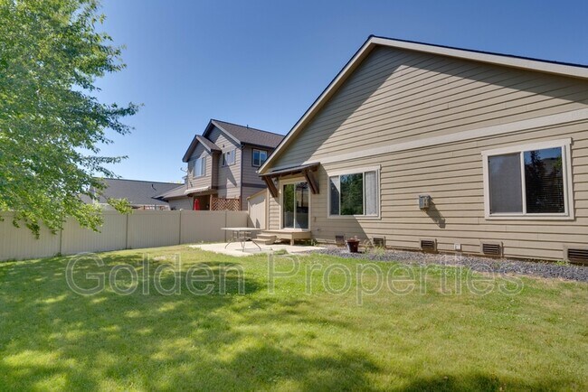 Building Photo - 2636 W Renoir Dr