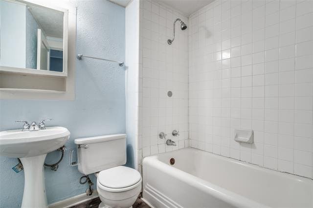 Building Photo - 5415 Bonita Ave