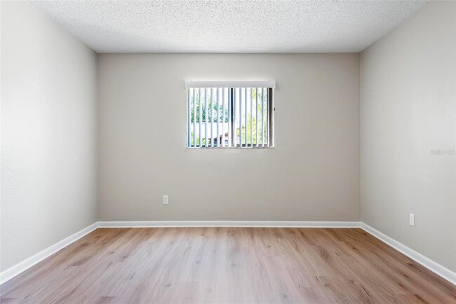 Building Photo - 12 Blairmore Pl