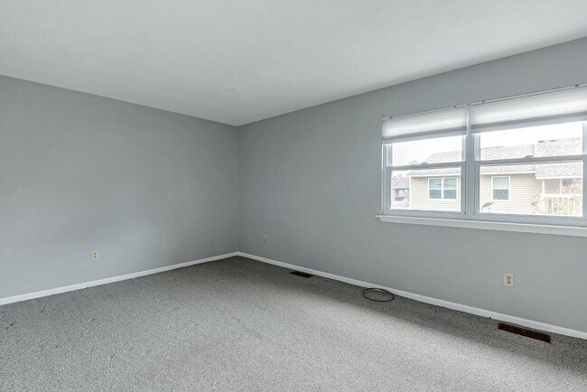 Building Photo - Shadowlawn Heights