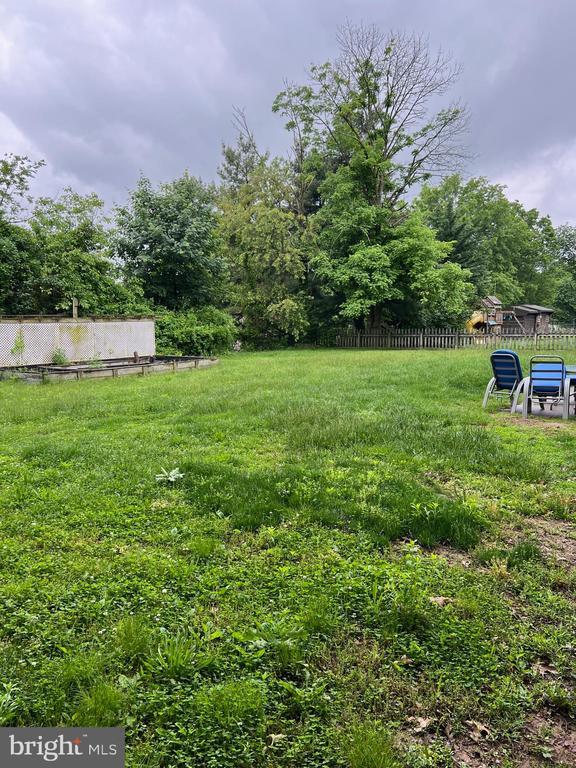 Building Photo - 7711 Farmdale Ave