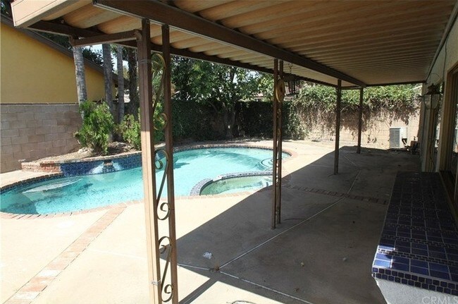 Building Photo - 8135 Laramie Ave